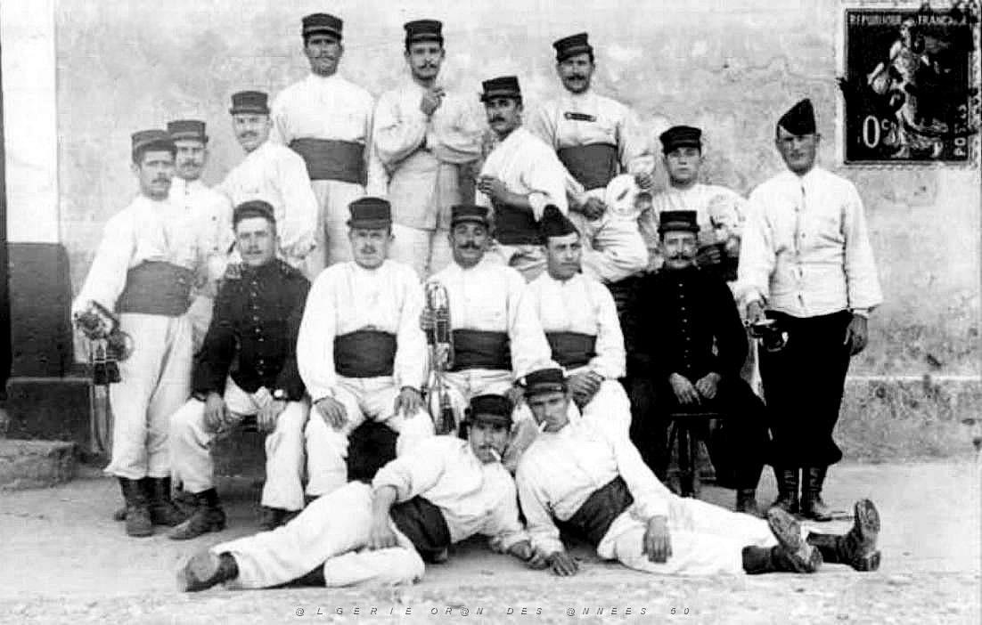 BIVEN Georges - 022- Oran - Caserne Train des equipages.jpg